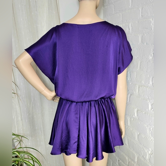 Black Halo Satin Cowl Neck Mini Dress Purple Size 8 NWOT Designer Cocktail Dress - Picture 4 of 11